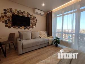 Студия квартира, посуточно, 30м2, 12/18 этаж