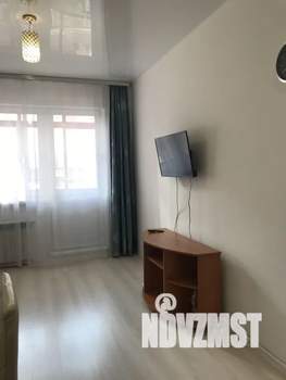 2-к квартира, посуточно, 45м2, 1/18 этаж