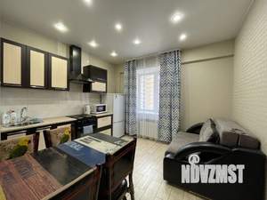 1-к квартира, посуточно, 50м2, 1/1 этаж