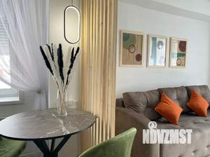 Студия квартира, посуточно, 38м2, 2/9 этаж