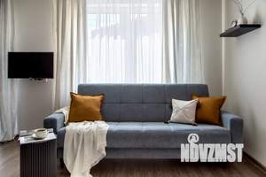 1-к квартира, посуточно, 37м2, 3/10 этаж