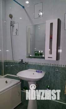 Студия квартира, посуточно, 42м2, 5/10 этаж