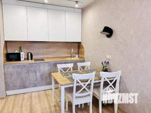 1-к квартира, посуточно, 40м2, 7/17 этаж