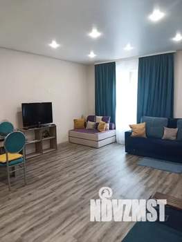 Студия квартира, посуточно, 35м2, 6/13 этаж