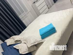 Студия квартира, посуточно, 40м2, 5/17 этаж