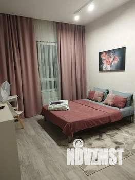 Студия квартира, посуточно, 23м2, 19/19 этаж