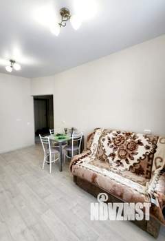 1-к квартира, посуточно, 39м2, 11/16 этаж