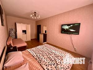 2-к квартира, посуточно, 70м2, 13/15 этаж
