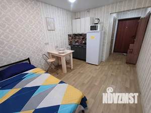 Студия квартира, посуточно, 25м2, 6/18 этаж