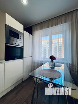 1-к квартира, посуточно, 38м2, 11/17 этаж
