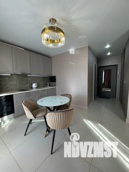 1-к квартира, посуточно, 40м2, 9/16 этаж