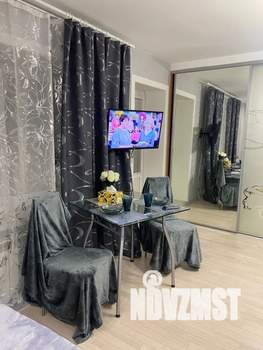 Студия квартира, посуточно, 38м2, 3/10 этаж