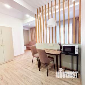 Студия квартира, посуточно, 32м2, 2/3 этаж