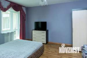 1-к квартира, посуточно, 45м2, 4/8 этаж