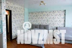 1-к квартира, посуточно, 42м2, 2/4 этаж
