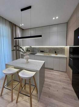 3-к квартира, на длительный срок, 105м2, 8/8 этаж