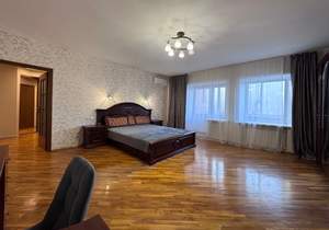 3-к квартира, на длительный срок, 134м2, 3/7 этаж