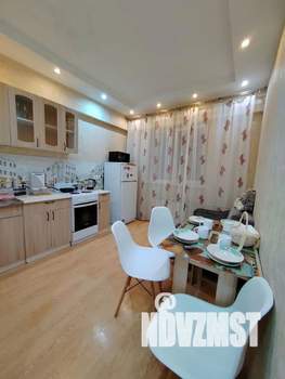 1-к квартира, посуточно, 38м2, 4/9 этаж