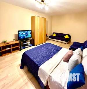 1-к квартира, посуточно, 50м2, 8/15 этаж