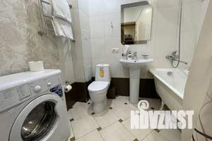 2-к квартира, посуточно, 45м2, 8/17 этаж