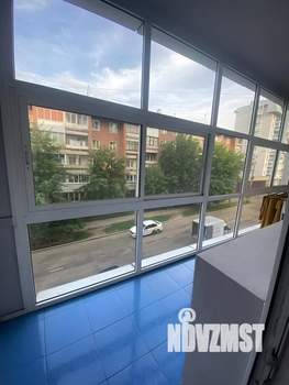 Студия квартира, посуточно, 42м2, 3/9 этаж