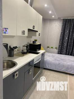 Студия квартира, посуточно, 38м2, 3/10 этаж