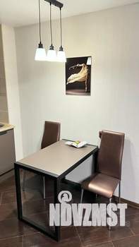 Студия квартира, посуточно, 40м2, 4/9 этаж
