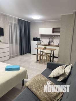 Студия квартира, посуточно, 40м2, 5/17 этаж