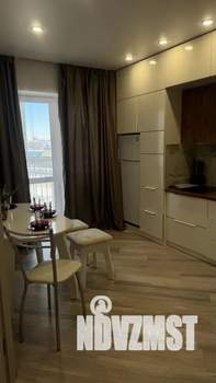 1-к квартира, посуточно, 39м2, 3/12 этаж