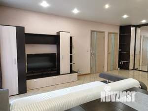 1-к квартира, посуточно, 54м2, 3/9 этаж