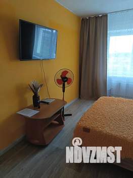 1-к квартира, посуточно, 38м2, 12/17 этаж