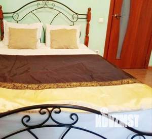 1-к квартира, посуточно, 80м2, 1/1 этаж