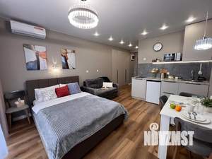 Студия квартира, посуточно, 35м2, 2/19 этаж