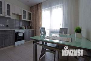 1-к квартира, посуточно, 60м2, 1/1 этаж