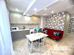 1-к квартира, посуточно, 50м2, 2/4 этаж