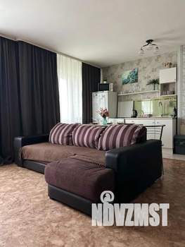 Студия квартира, посуточно, 44м2, 6/9 этаж