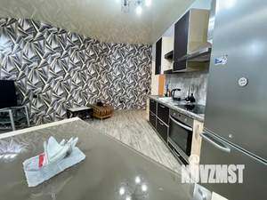 3-к квартира, посуточно, 63м2, 1/4 этаж