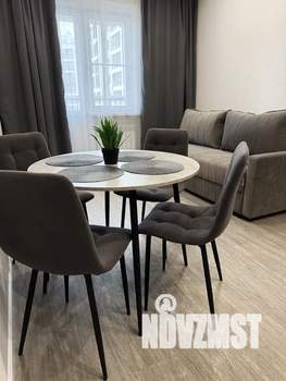 1-к квартира, посуточно, 53м2, 13/16 этаж