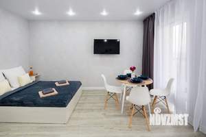 Студия квартира, посуточно, 42м2, 11/18 этаж