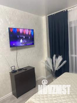 Студия квартира, посуточно, 36м2, 1/14 этаж