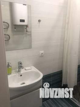 Студия квартира, посуточно, 28м2, 1/10 этаж