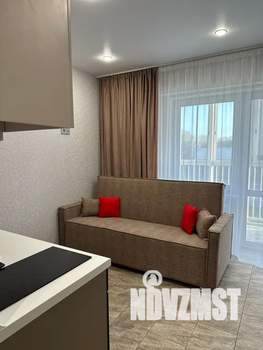 Студия квартира, посуточно, 19м2, 3/10 этаж