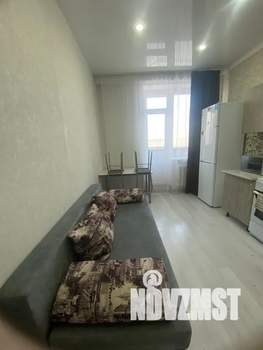 1-к квартира, посуточно, 35м2, 4/9 этаж