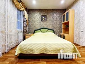 1-к квартира, посуточно, 50м2, 3/8 этаж