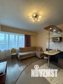 Студия квартира, посуточно, 42м2, 8/9 этаж