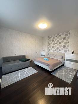 Студия квартира, посуточно, 40м2, 3/10 этаж