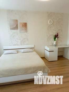 Студия квартира, посуточно, 35м2, 7/8 этаж