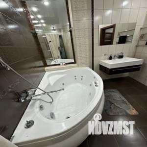 3-к квартира, посуточно, 100м2, 8/10 этаж