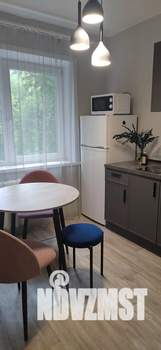 1-к квартира, посуточно, 44м2, 1/1 этаж