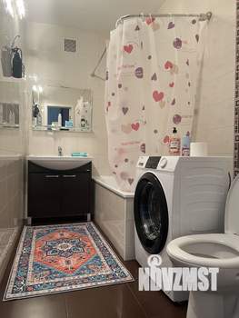 Студия квартира, посуточно, 40м2, 3/10 этаж